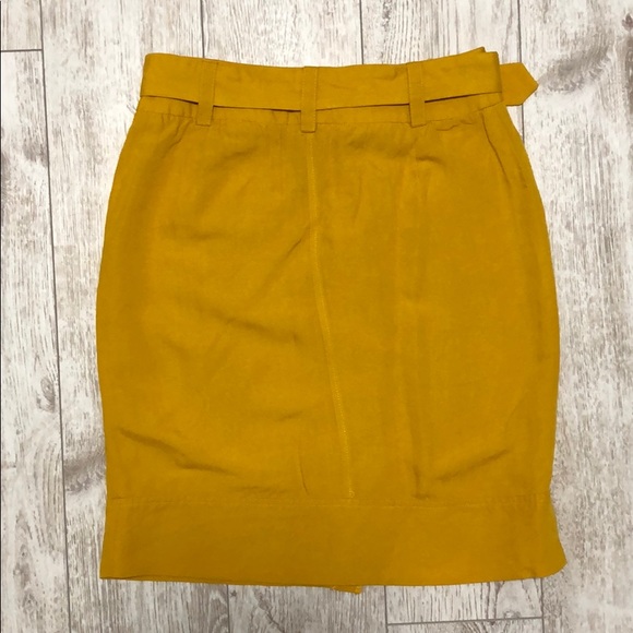 Chapter One linen yellow belted skirt 4 - Picture 3 of 3